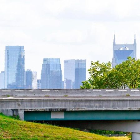 فيلا Skyline Serenity Rooftop Patio With Ping Pong ناشفيل المظهر الخارجي الصورة